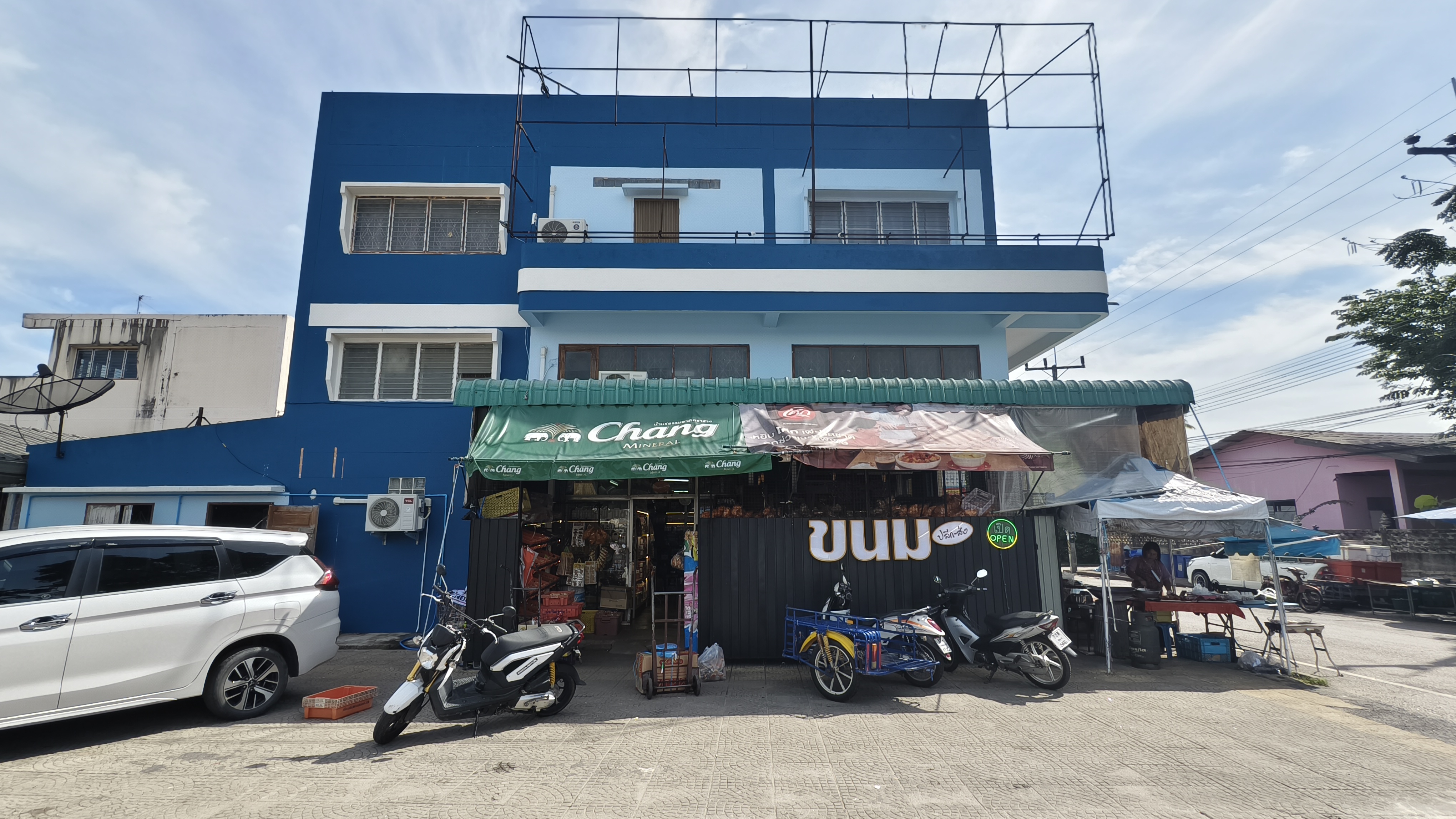 หน้าร้านธัญญาพานิช